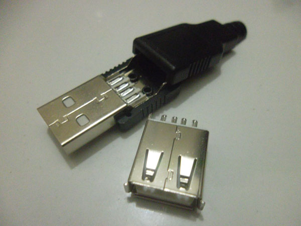 Konektor USb