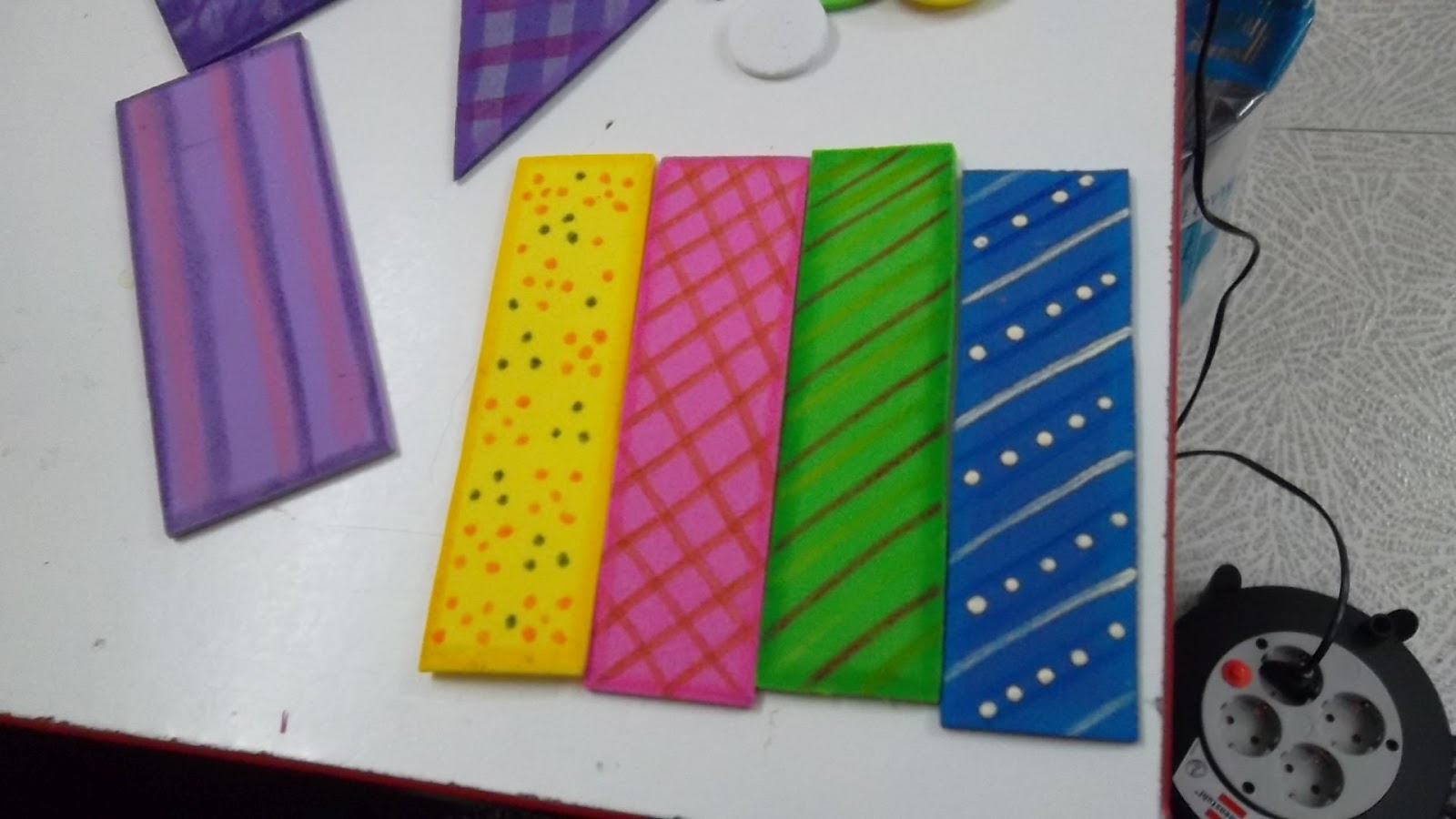 Letras foami decoradas - Imagui