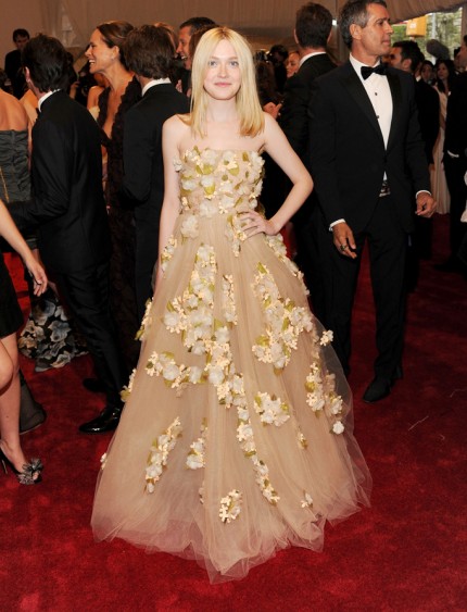 Dakota+fanning+2011+costume+gala