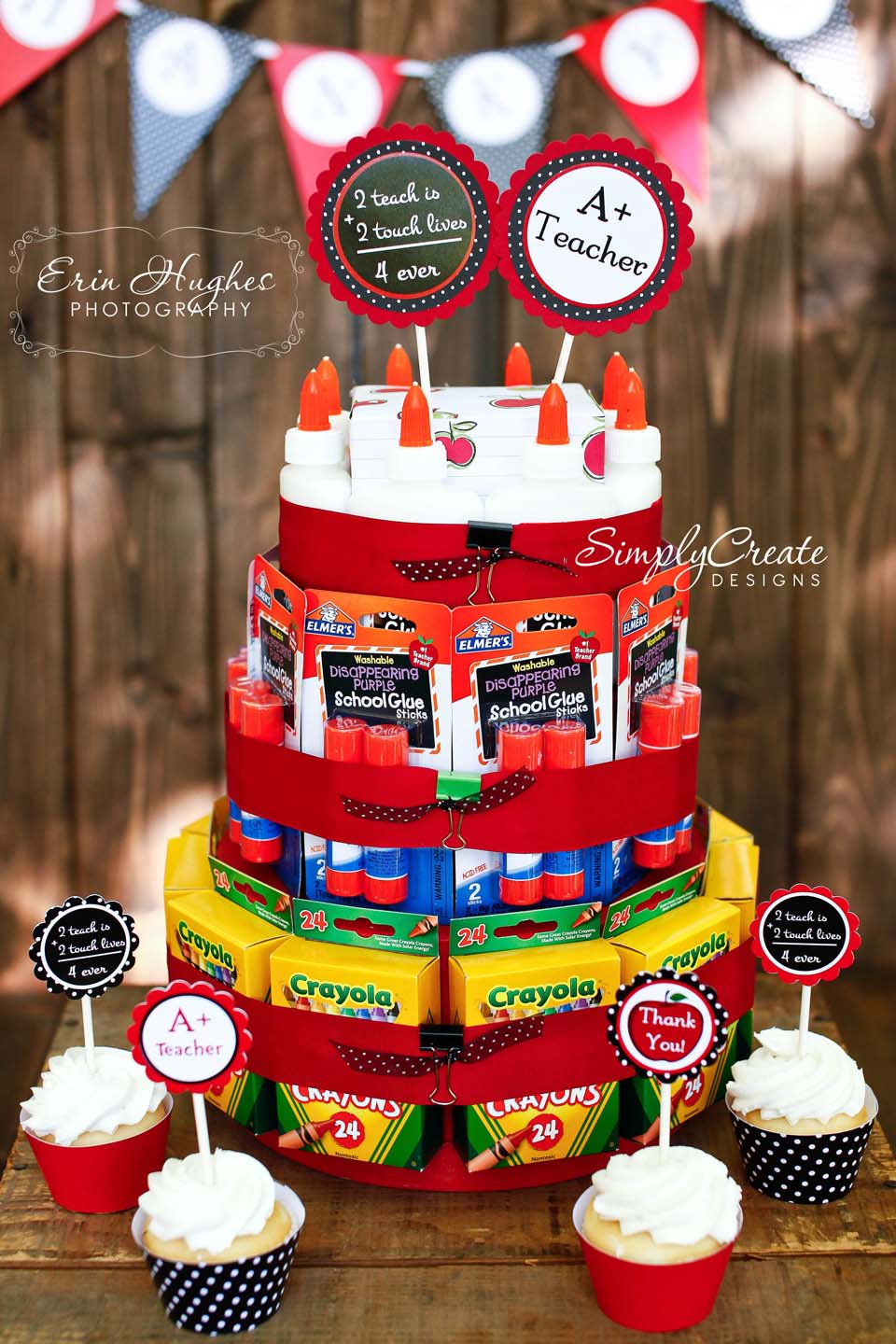 Making A School Supply Cake Making A School Supply Cake