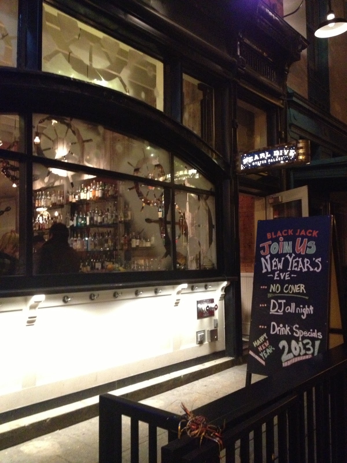 Two DC Pearl Dive Oyster Palace