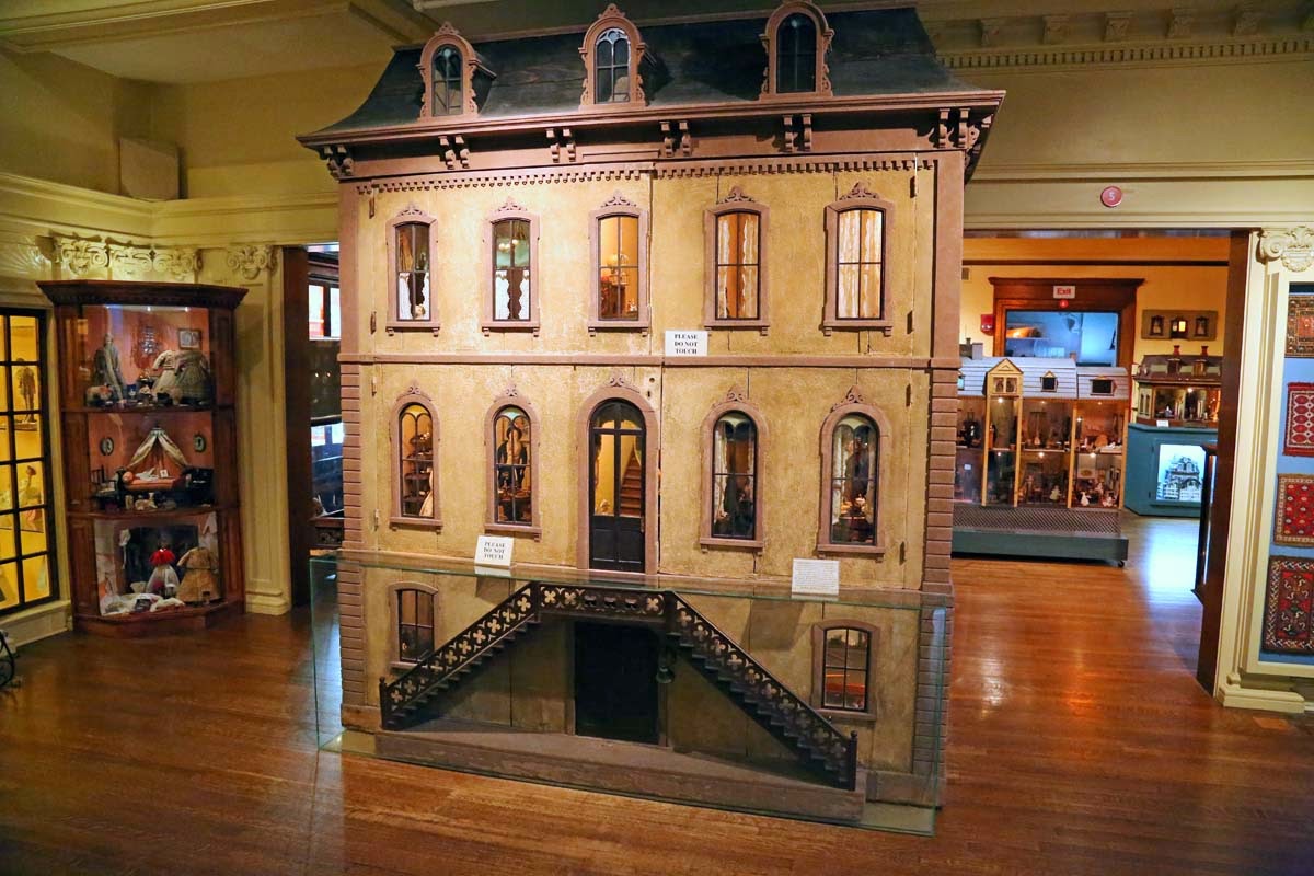 Tulsa Tiny Stuff Toy & Miniature Museum of Kansas City Part 1 Dollhouses