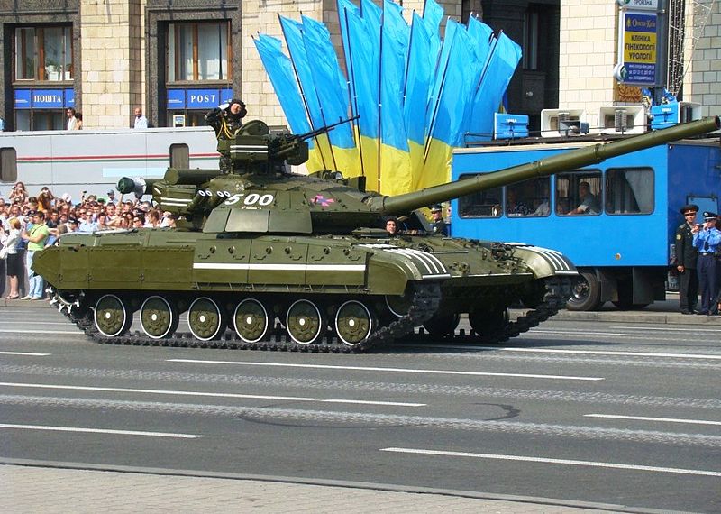 800px-Ukrainian_T-64_tanks_during_the_Independence_Day_parade_in_Kiev.JPG