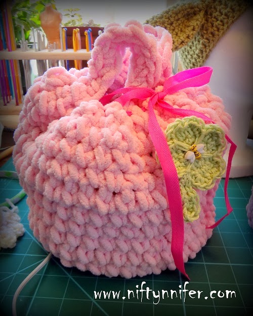 Niftynnifer's Crochet & Crafts Free Crochet Pattern Easter Basket Purse