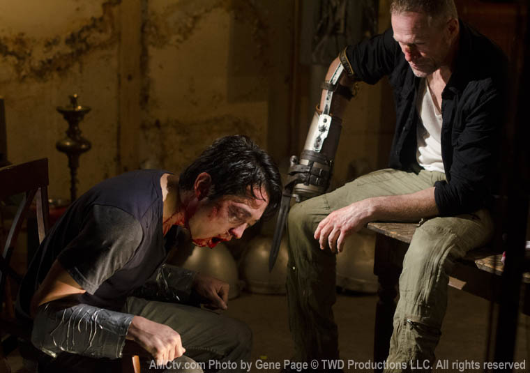 The Walking Dead 3x07 - "When the Dead Come Knocking": Review - Glenn y Merle