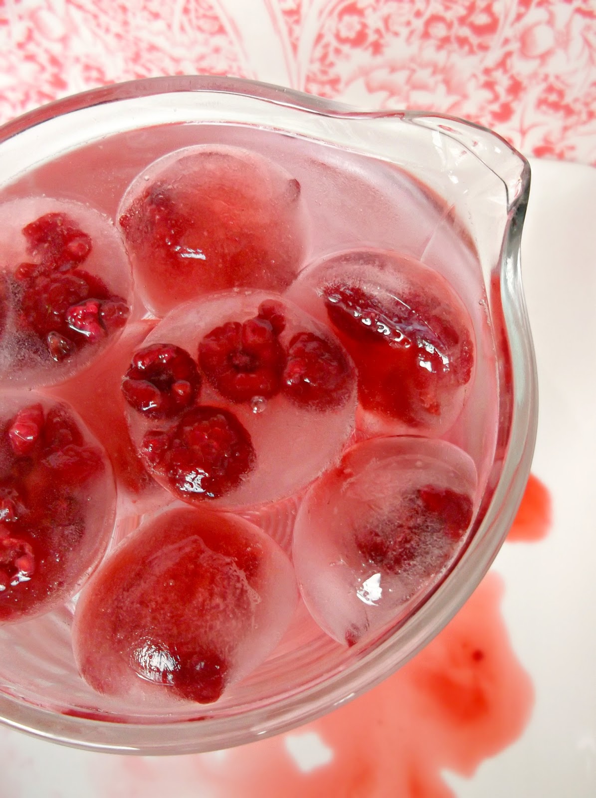 Lick The Spoon Refreshing Chilled Berry Water