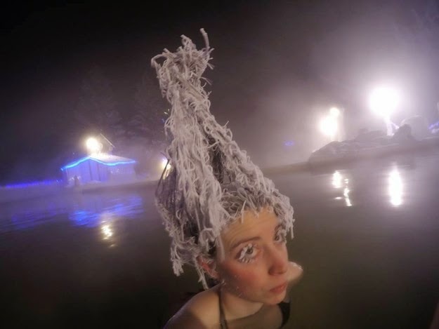 It's So Cold In Canada, This Can Actually Happen If Your Hair Gets Wet It's So Cold In Canada, This Can Actually Happen If Your Hair Gets Wet