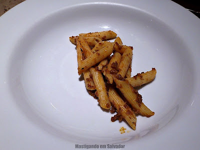 Pasta Fast: Penne a Bolonhesa Pasta Fast: Penne a Bolonhesa