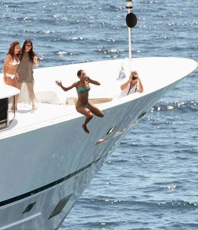 Nicole Murphy is sensational in a Turquoise Bikini as she jumps to sea in St. Barts Nicole Murphy is sensational in a Turquoise Bikini as she jumps to sea in St. Barts
