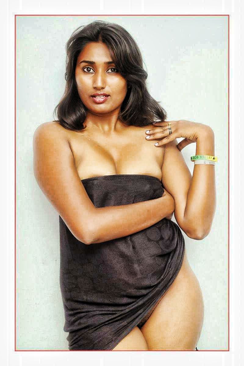 Обнаженная индийская модель