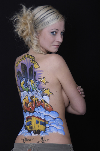 body painting painting models