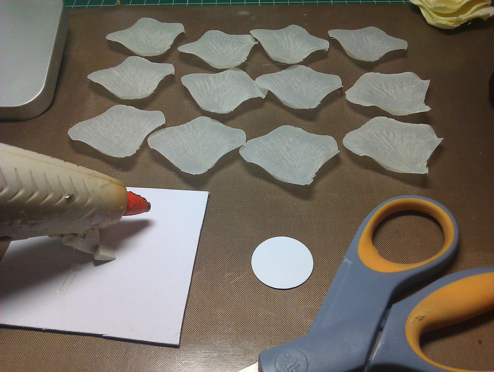 Crafty Loops Flower Tutorial Petaloops Making flowers from fake petals