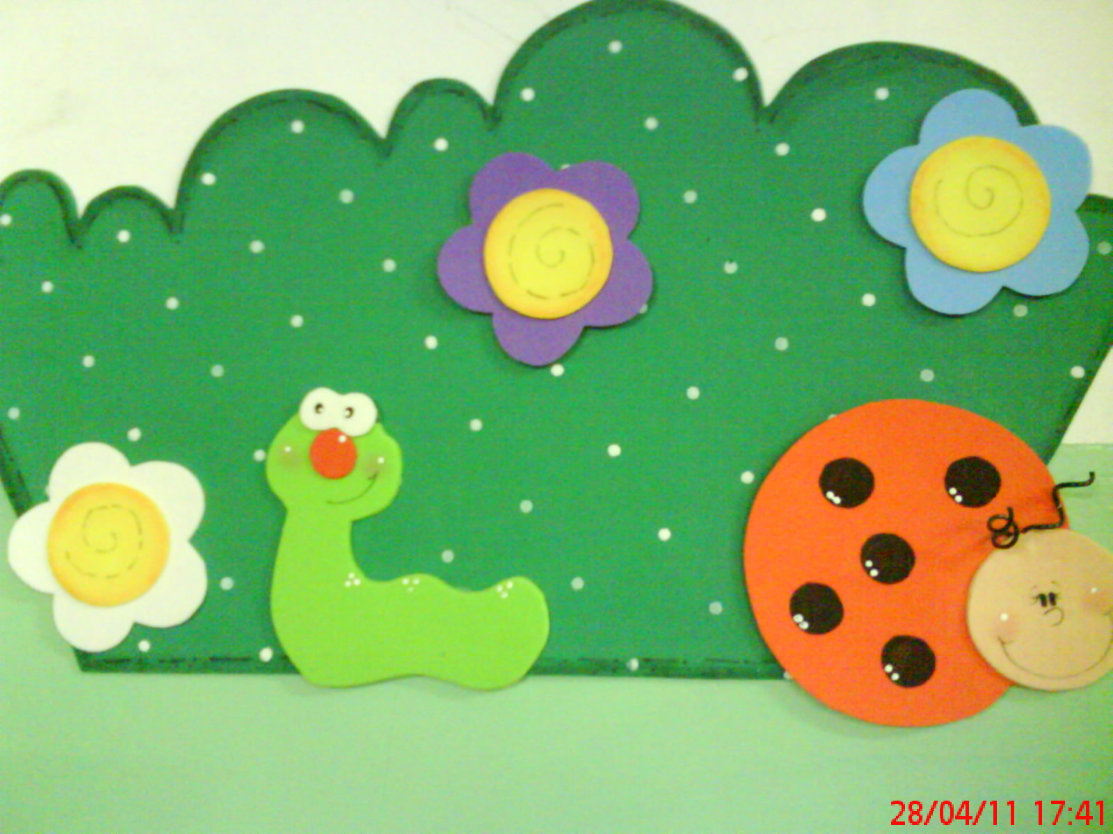 decoracao sala de aula jardim encantado: iris medeiros: Decoração da sala de aula 2011:bichinhos em e.v.a decoracao sala de aula jardim encantado: iris medeiros: Decoração da sala de aula 2011:bichinhos em e.v.a