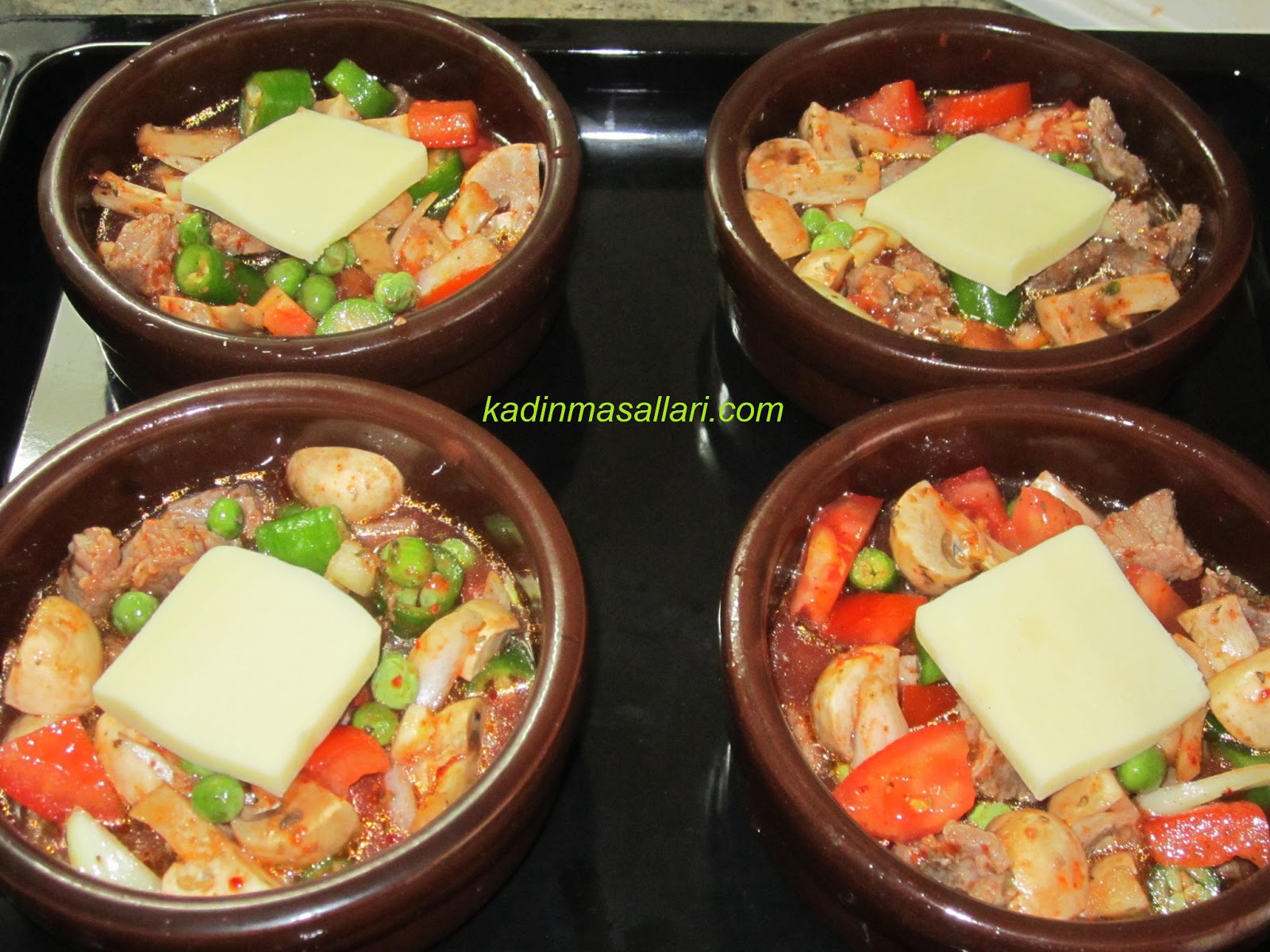 Fırında Güveç TarifiKadın Masalları