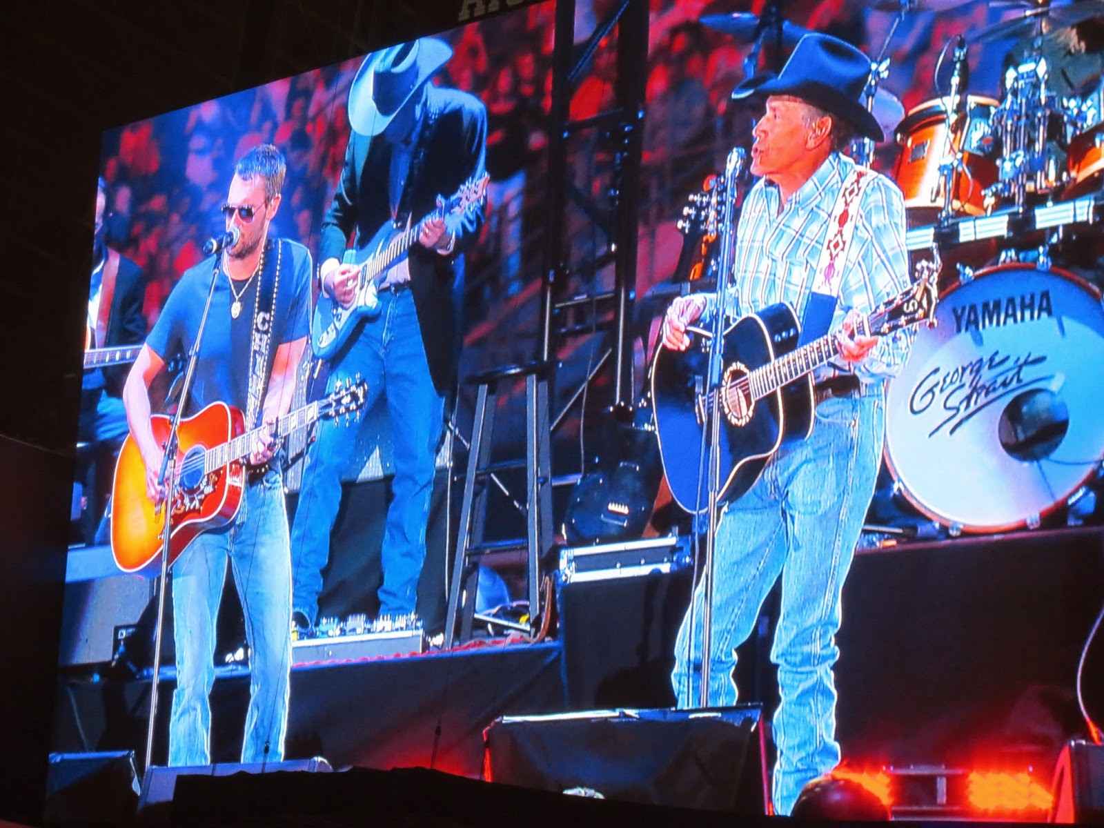The Cowboy Rides Away tour, Cowboys Stadium