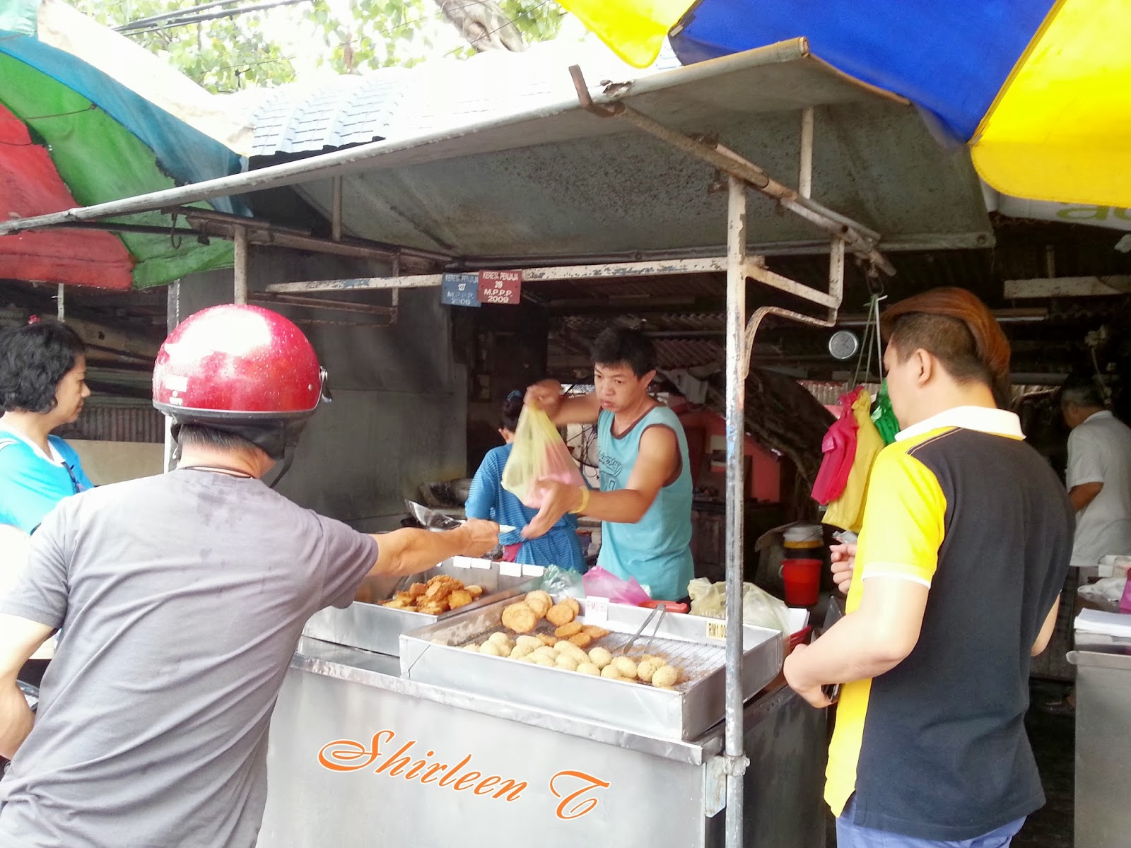 Fried Bananas & Fritters Weld Quay, Penang Crisp of Life