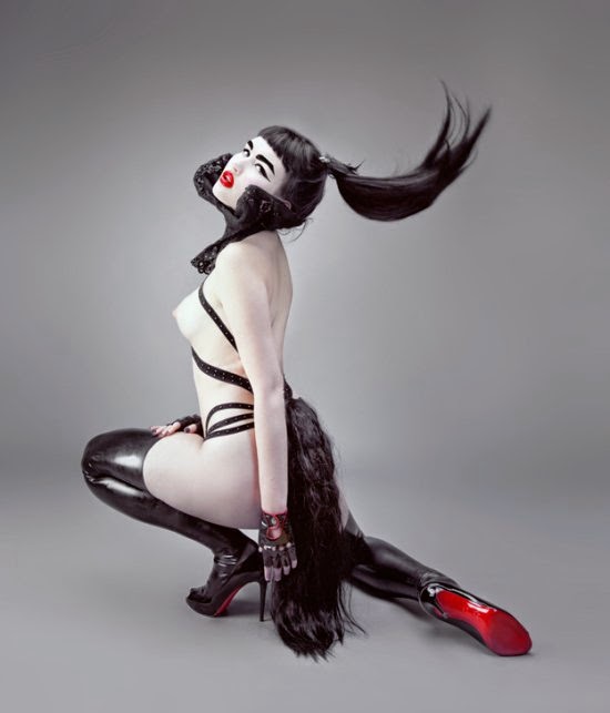 Natalie Shau fotografia ilustrações photoshop fashion surreal sensual nsfw