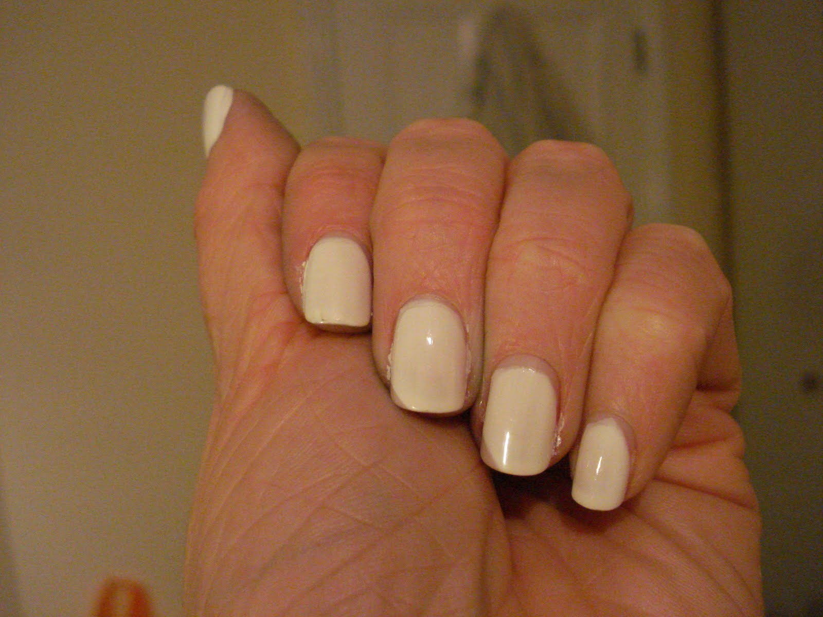 An American Nailgirl in London detox white notd