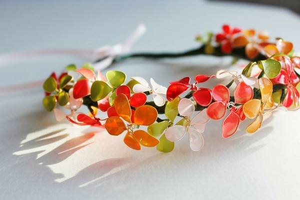 [Image: vong-tay-cuc-de-thuong-tang-ban-gai-10.jpg]