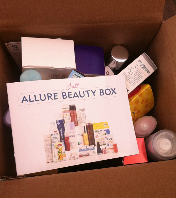 Allure Fall Beauty Box Review - July 2012 - Unboxing! Allure Fall Beauty Box Review - July 2012 - Unboxing!