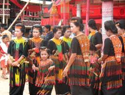 Sejarah dan Asal Usul Suku Toraja