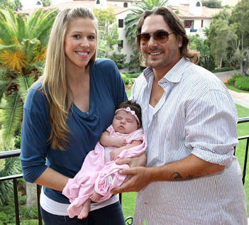 1317153183_kevin-federline-baby-article-1.jpg