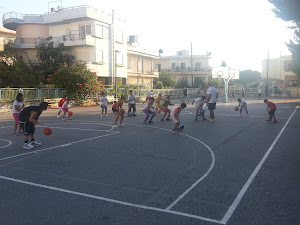 ΟΙ ΑΚΑΔΗΜΙΕΣ ΠΡΟΧΩΡΟΥΝ