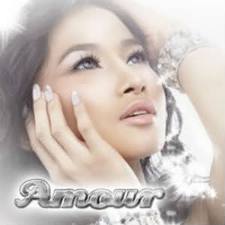 Download Gratis Lagu Amour - Apa Dia Tau Mp3 + Lirik Amour - Apa Dia Tau