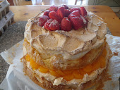 Pavlova Layer Cake