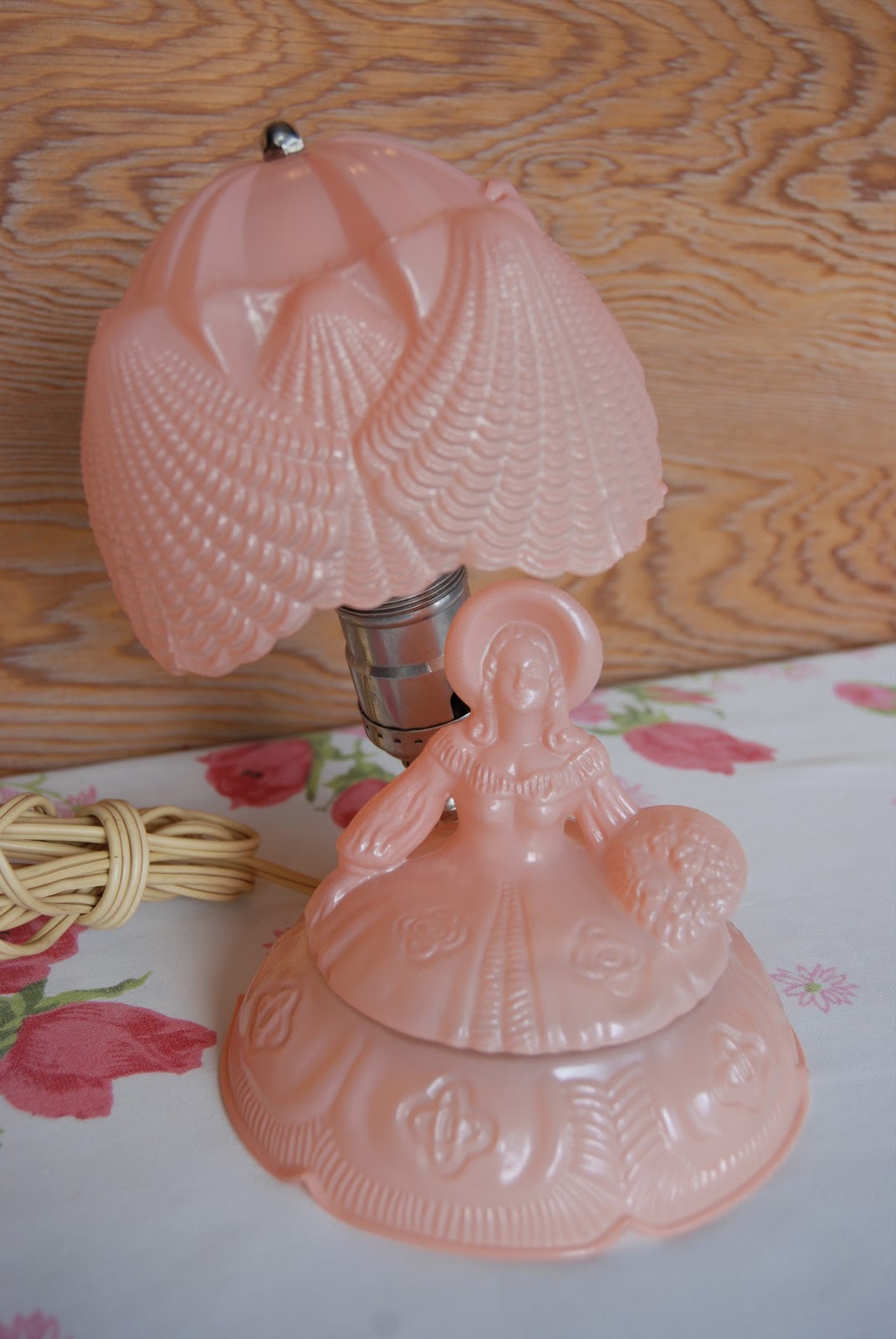 Lucky & Lou's Second Hand News Pink Lady Lamp/Dish 24