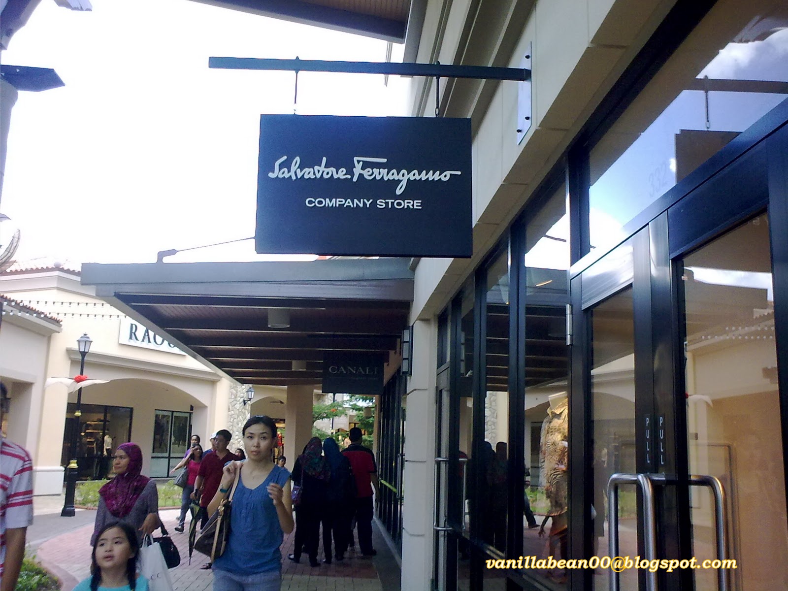 Johor Premium Outlet, Tempat Belanja Barang Branded Murah di