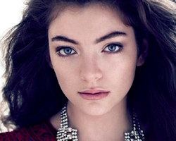 Lorde Royals Lirik Lagu Terjemahan