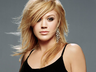 American Songwriter Kelly Clarkson Hot Images