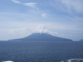 ANAK  GUNUNG  KRAKATAU