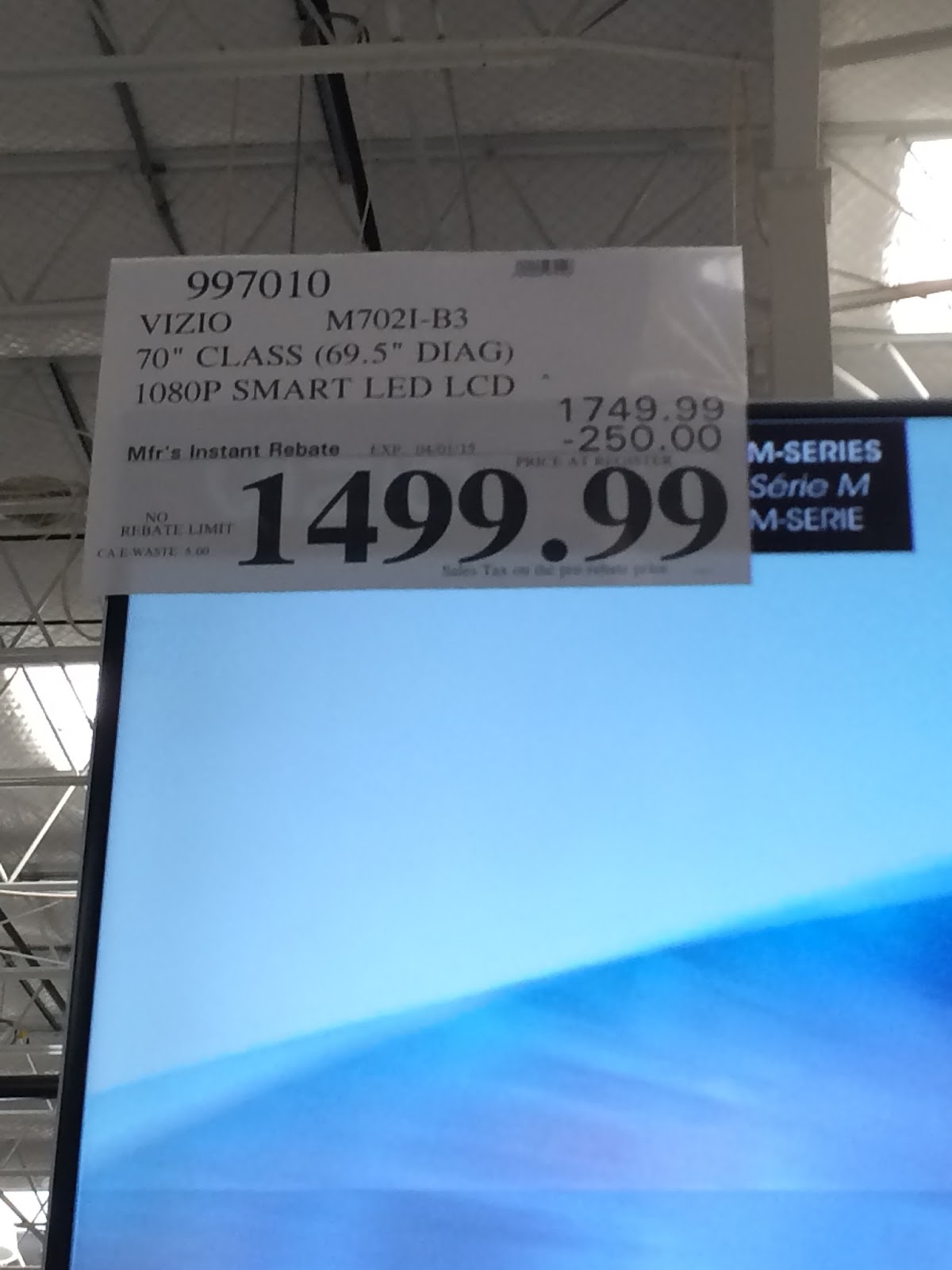 Vizio M702iB3 70" LED LCD HDTV Costco Weekender