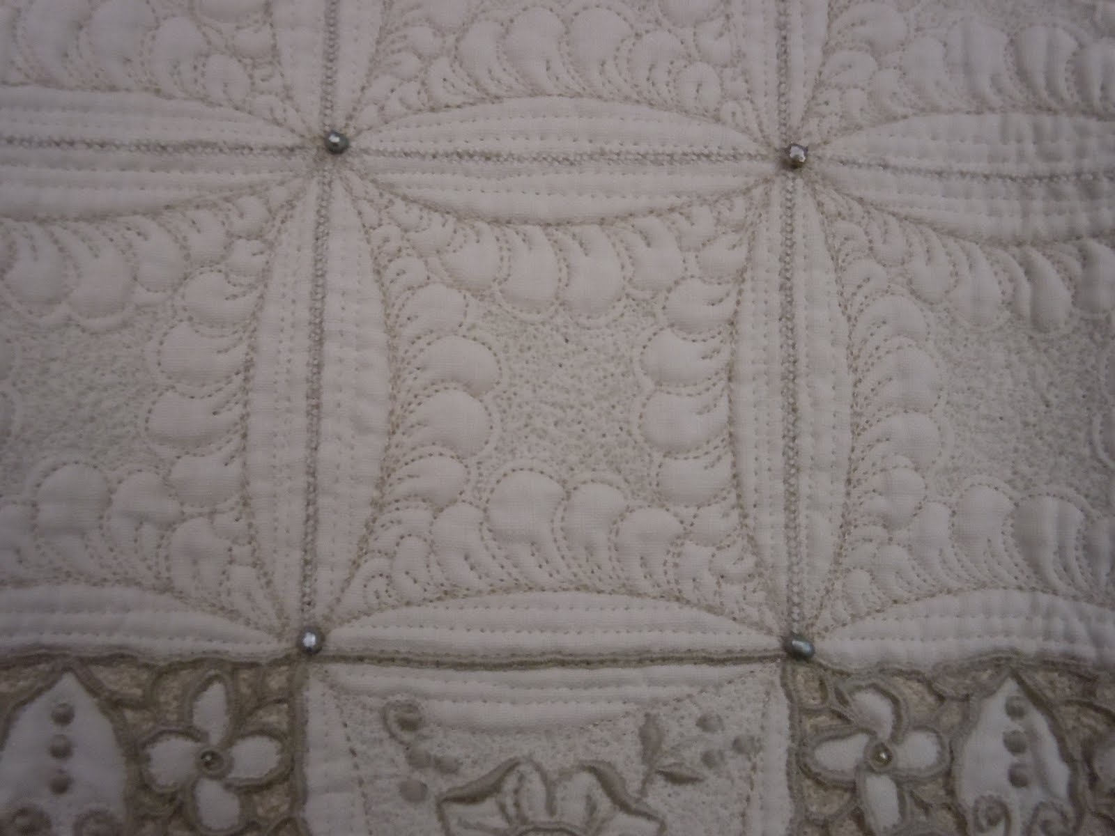 1 More Stitch Vintage Linen Quilts with Cindy Needham