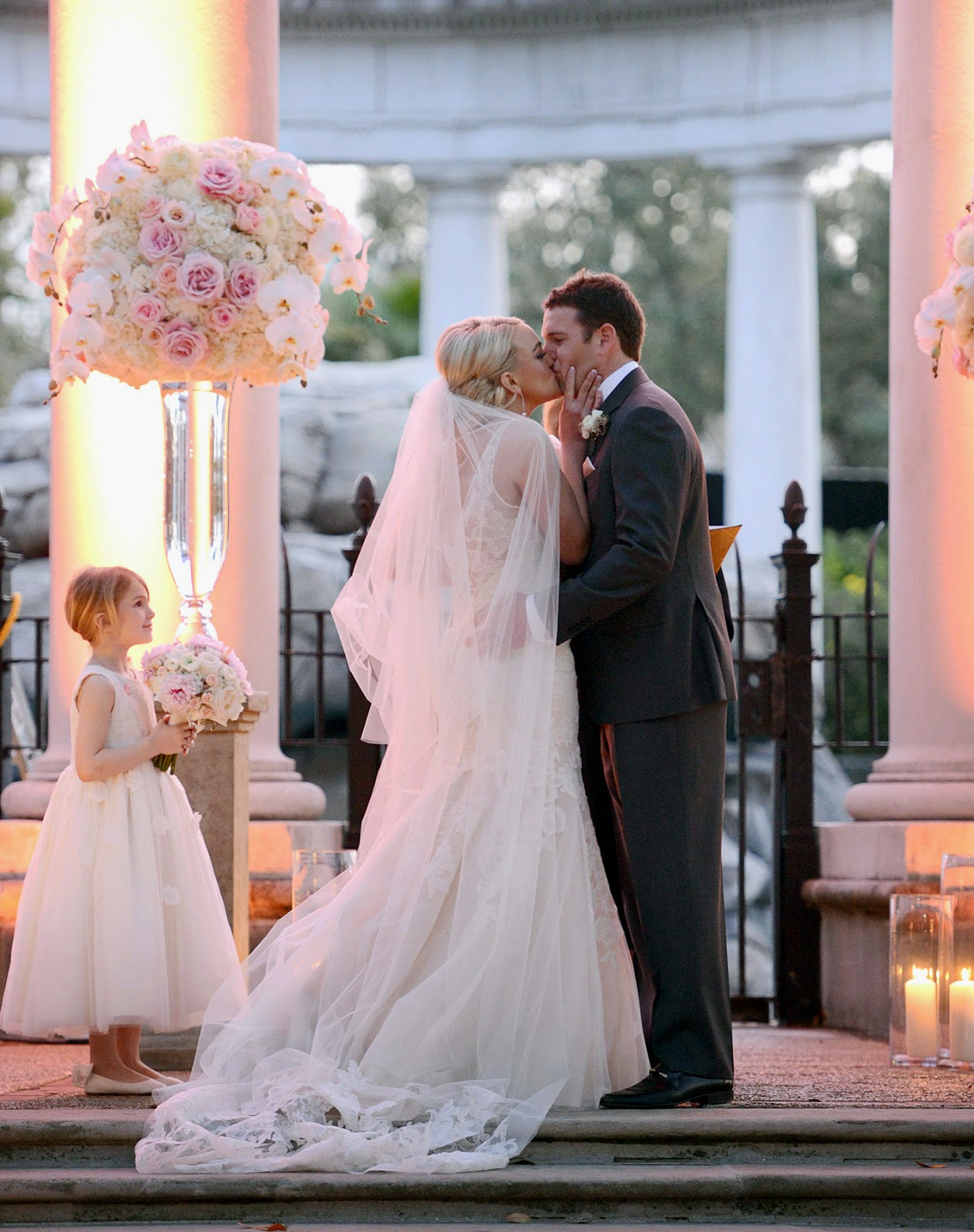 Red carpet wedding Jamie Lynn Spears and Jamie Watson Red Carpet Wedding