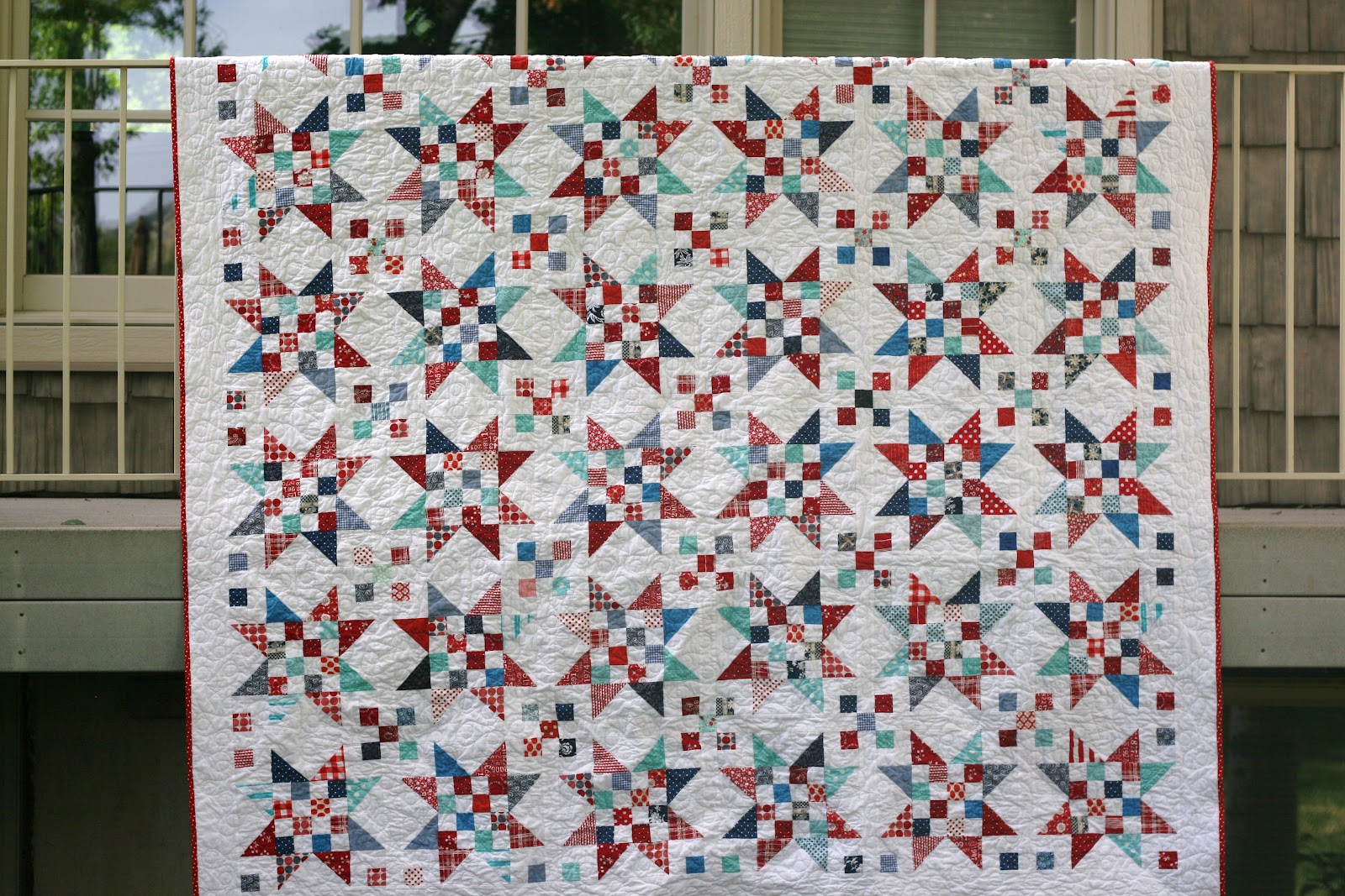 Gigi's Thimble Scrap Jar Stars Quilt {Done}