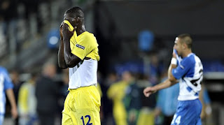 Cristian Zapata sufre un esguince en la rodilla derecha