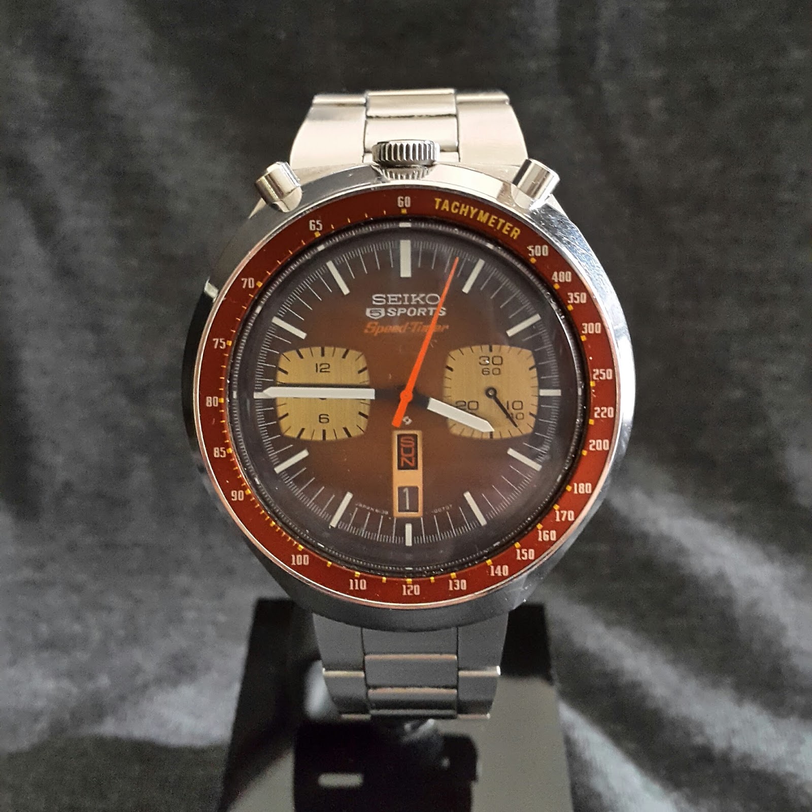 Jual Beli Tukar Tambah Service Jam Tangan Mewah Arloji Original Buy Sell Trade In Service Sold Seiko 5 Speedtimer Bullhead Chronograph Brown Dial Vintage Item