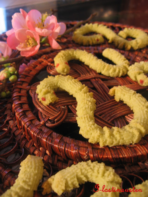 I-Lost in Austen: Matcha Dragon Cookies for Chinese New Year