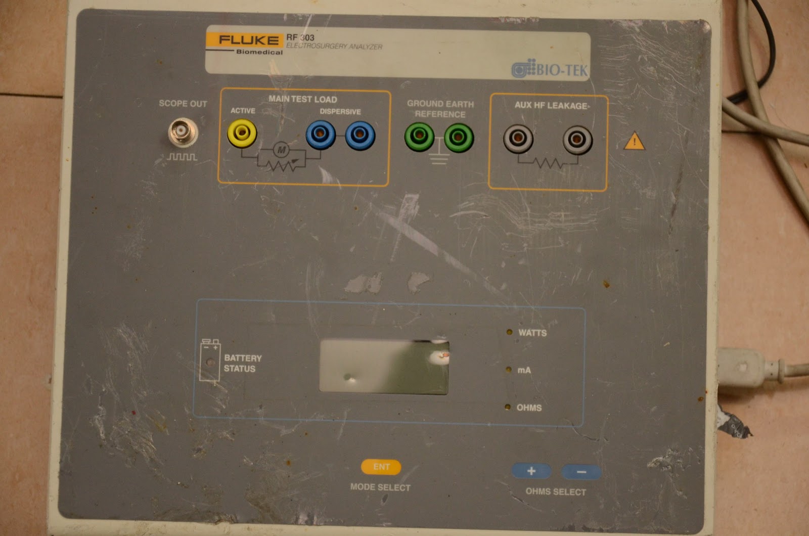 Fluke RF303 Electrosurgical Analyzer Fluke RF303 Electrosurgery