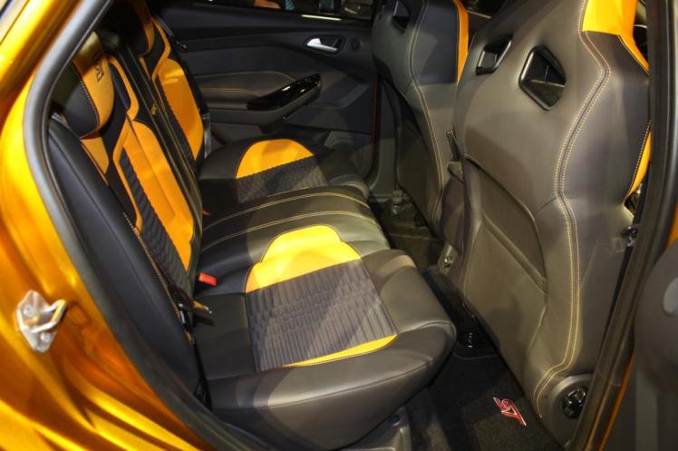 Top Class Cars 2013 Ford Focus St