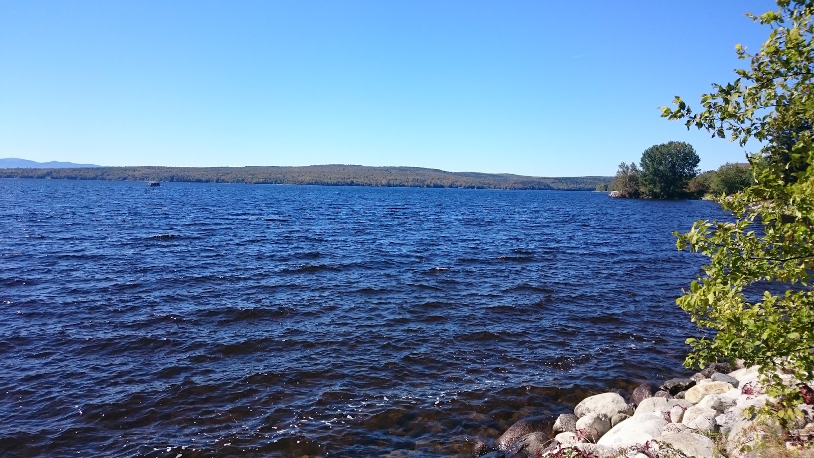 Lalloux [Road trip Canada] Jour 4 Le lac Mégantic et la maison du