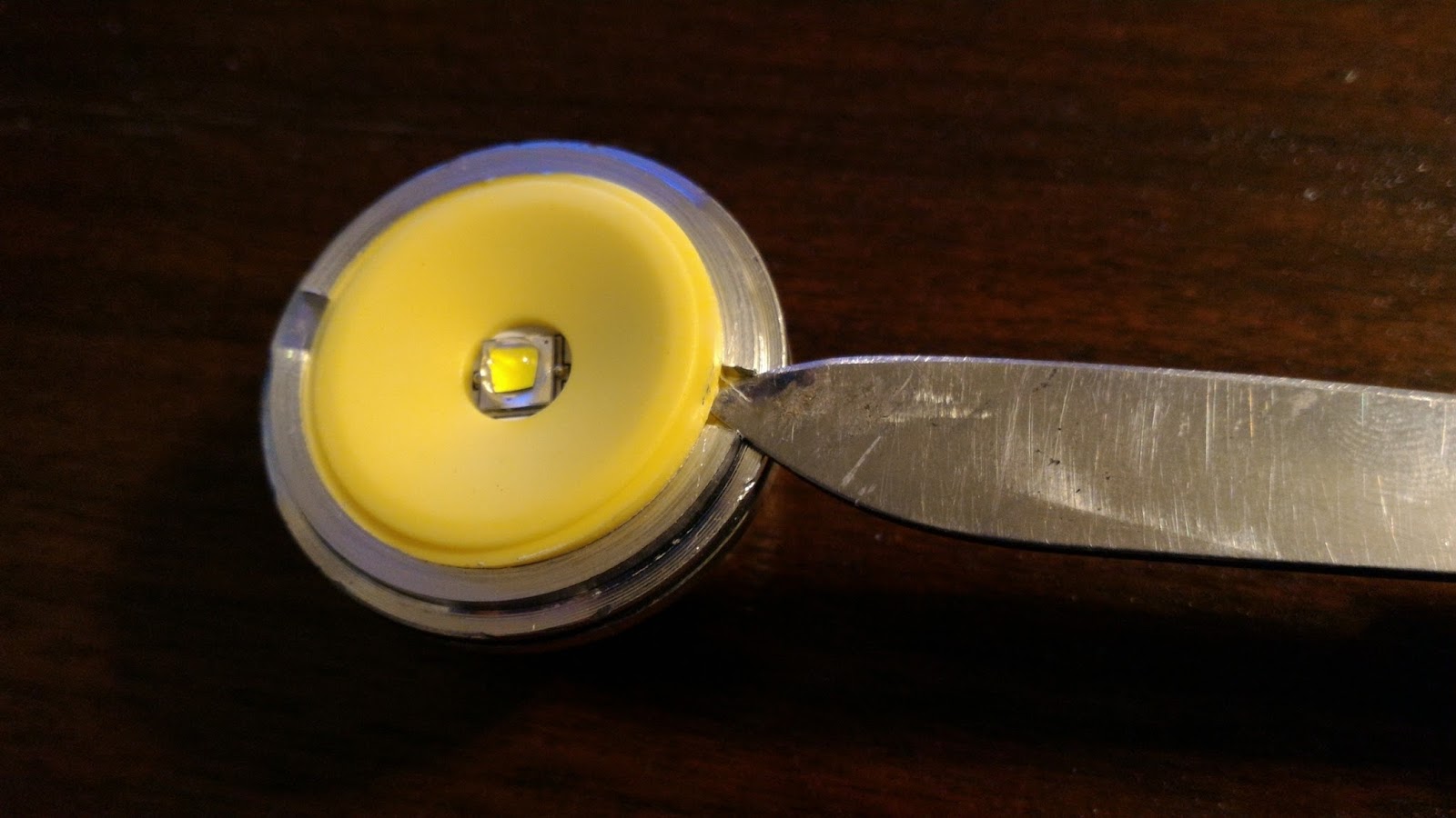 Provident Engineering 1000 Lumen Duracell Flashlight Teardown