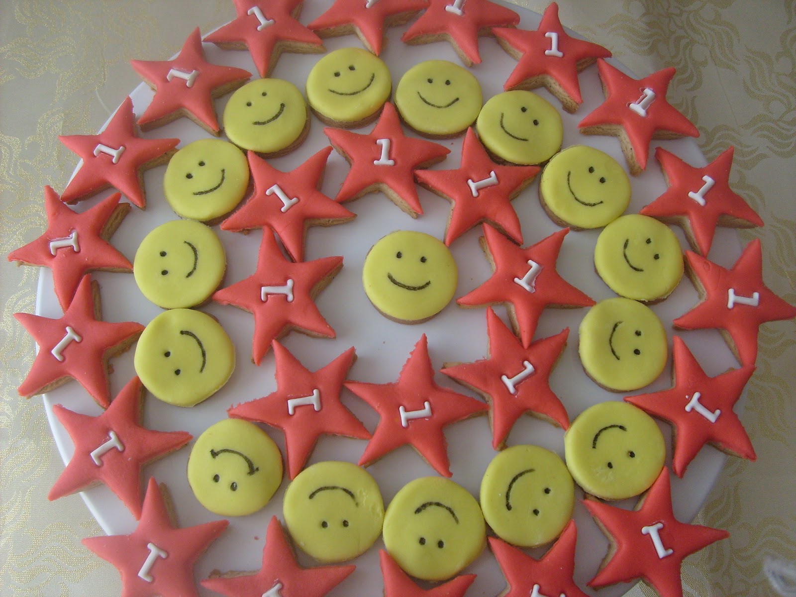 Ayşen�in Pasta Dünyası(CAKE SHOP DENİZLİ) Garfield Pasta ve Gülen yüz