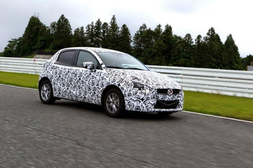 Review Mazda 2 Terbaru