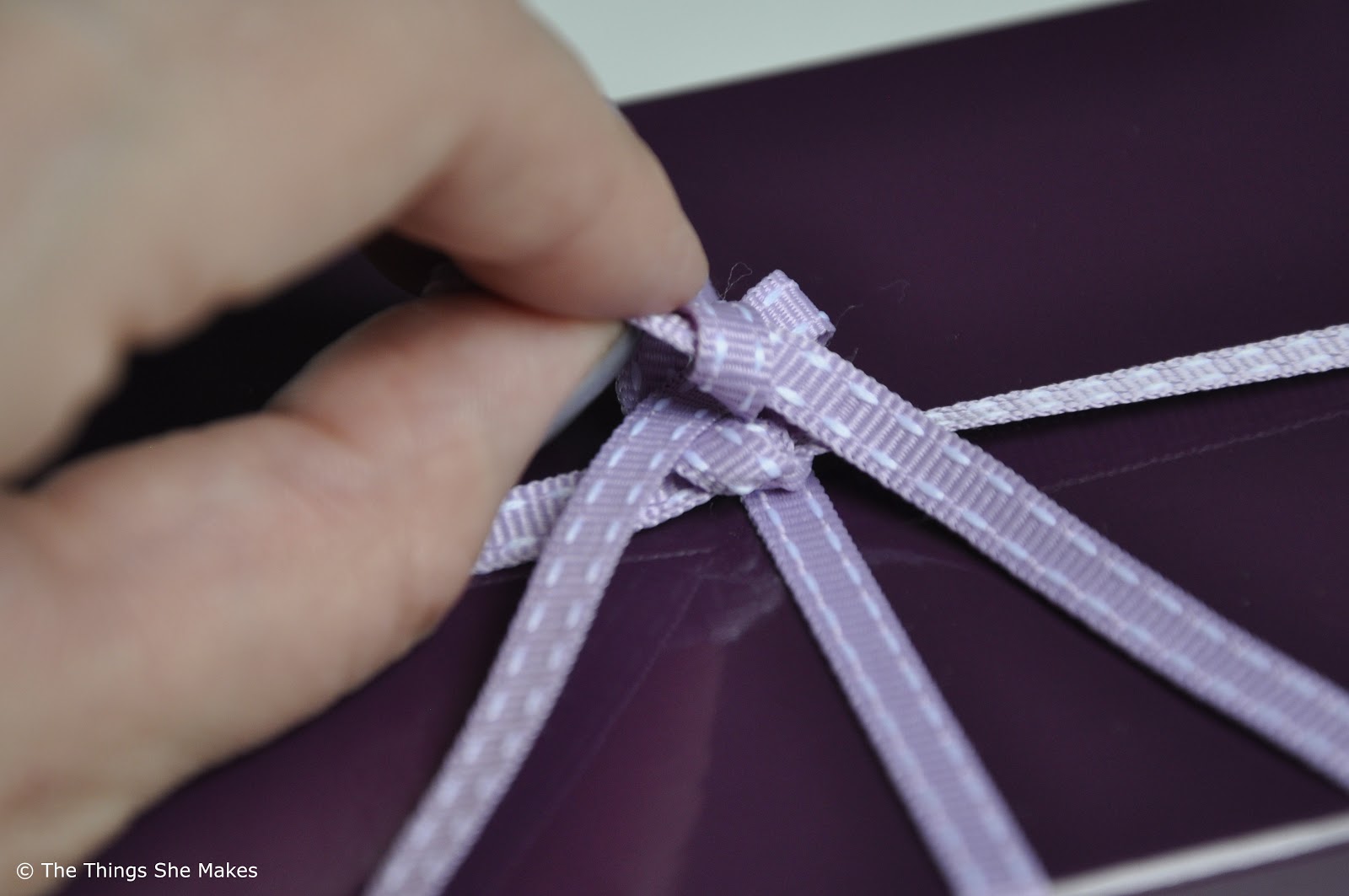 How to Make a Decoration Bow | The Things She Makes