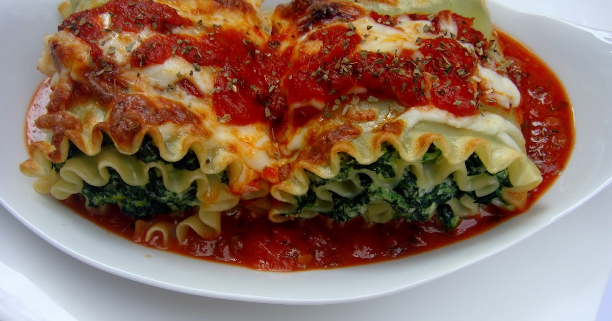 Chic Edibles Three Cheese Spinach Lasagna Pinwheels