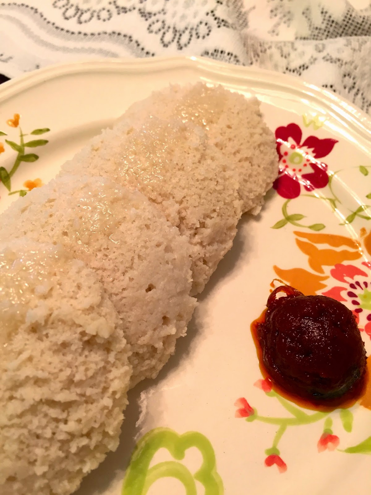 Quinoa Idli (Steamed Multi Grain Lentil Cakes) For a Healthy